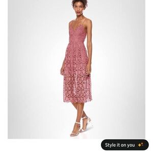 Astr Lace Midi Dress in Mauve